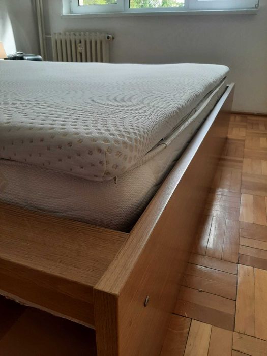 Pat Ikea de 200x 180 cu saltea Dormeo