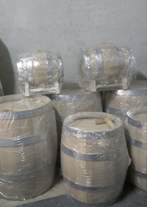 Дървени бурета от бял дъб