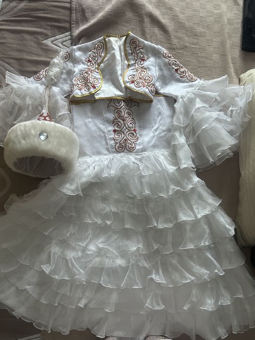 Қазақша көйлек,ақ түсті