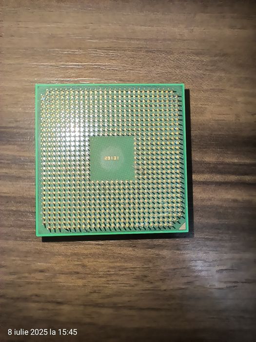 Vând procesor AMD Sempron 3200+