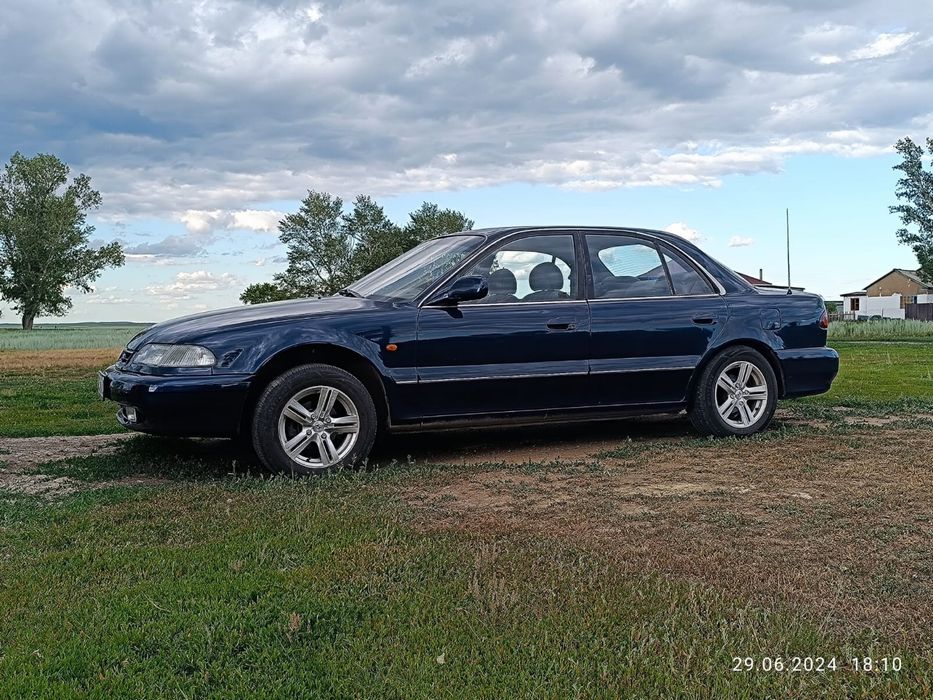 Hiunday Sonata 1994