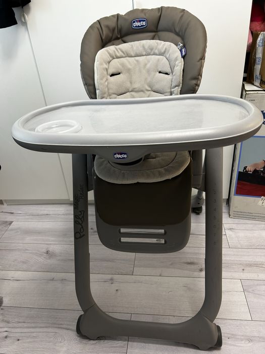 Scaun de masa chicco magic relax
