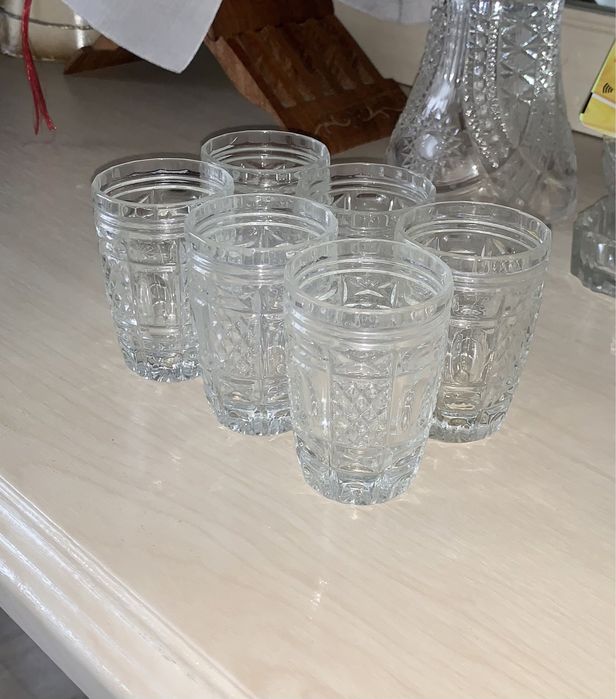 Хрустальные в стаканы.