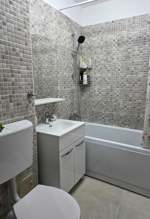 Direct proprietar vand apartament
