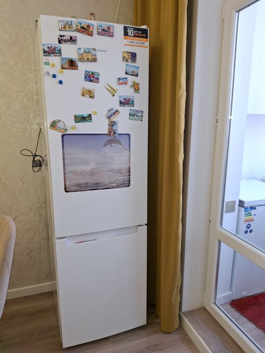 Продам холодильник