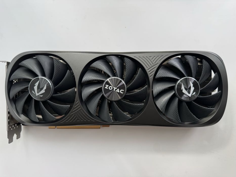 RTX 4080 super 16 GB