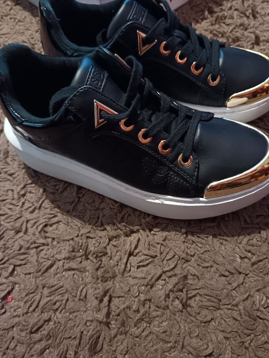 Кецове 39номер Guess
