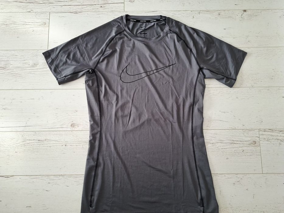 Nike Pro-Ориг. Тениска Нова!!!