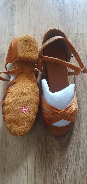 Професионални обувки за латино/ модерни танци