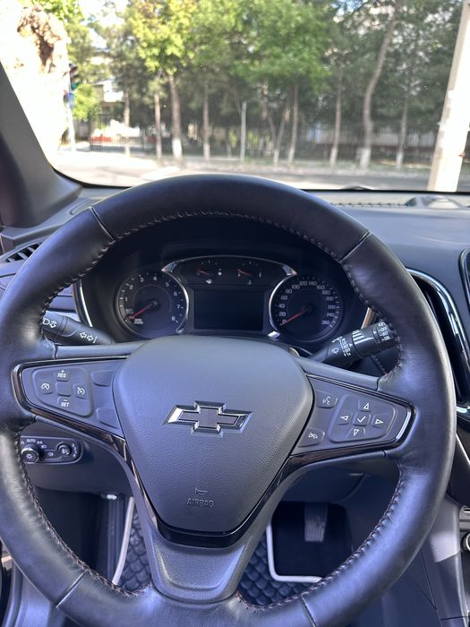 Chevrolet equinox , 2023г