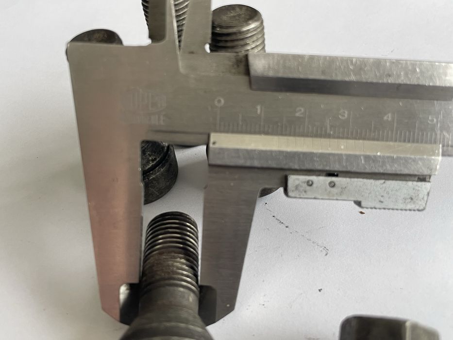 Секретни болтове M14 с ключ за джанти