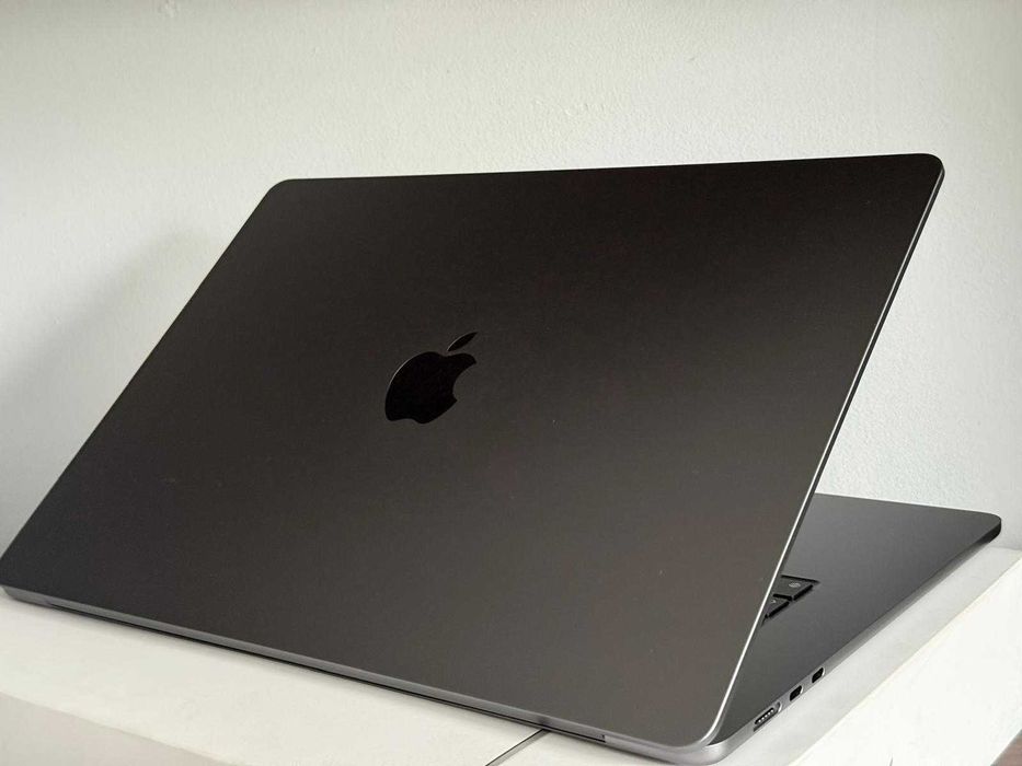 APPLE MacBook Air 15; M2; Nou