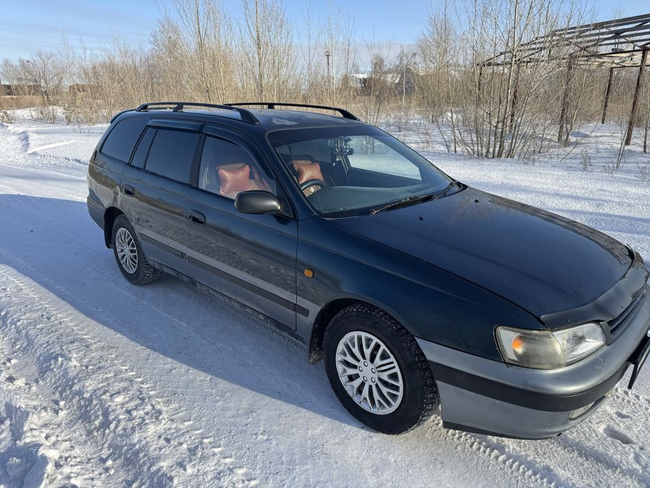 Продам Тойота Калдина