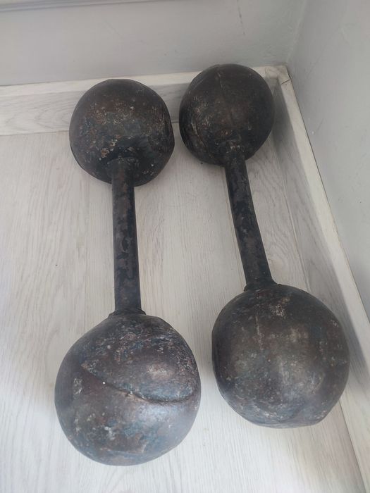 Тренажерный гантели