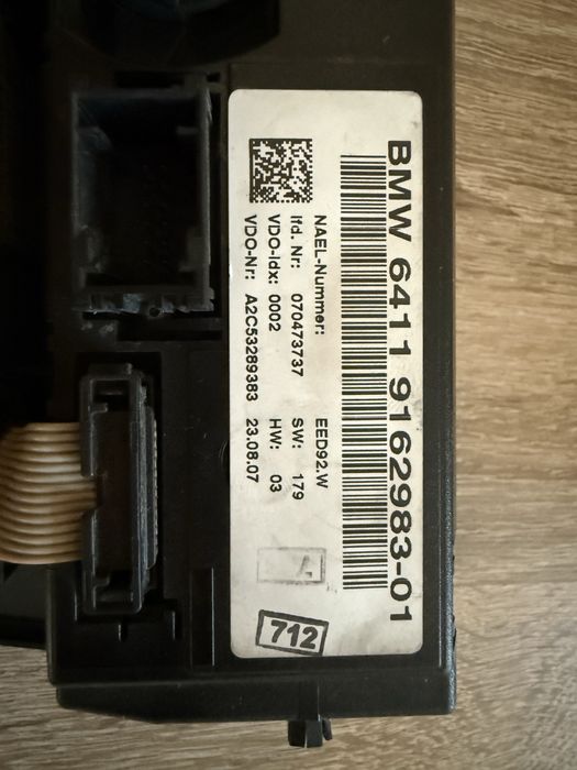 Продавам оригинален климатроник за BMW E9x (E90/E91/E92/E93)