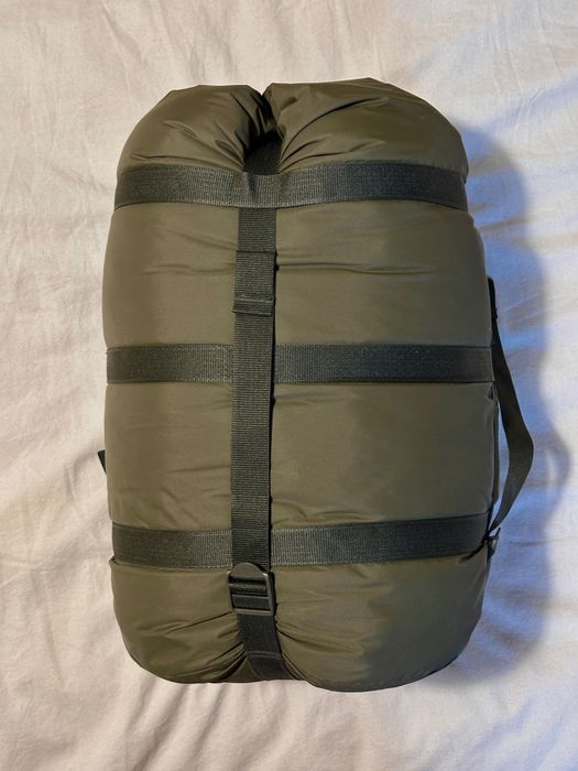 Sac de dormit militar Carinthia Defense 4 – NOU, mărime 200