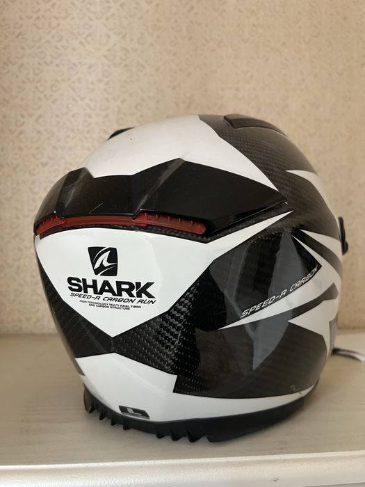 Продам мотошлем Shark оригинал