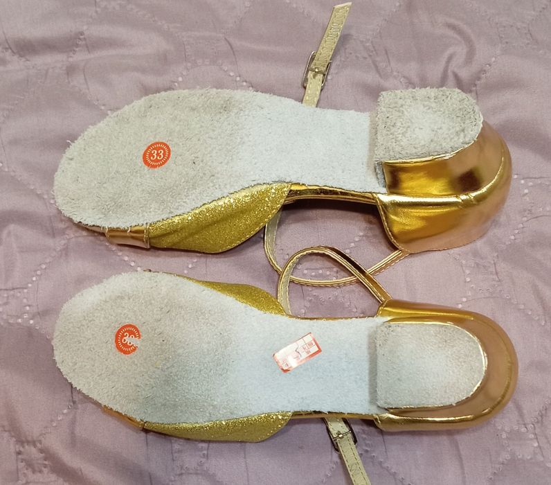 Обувки за танци. Номер 33