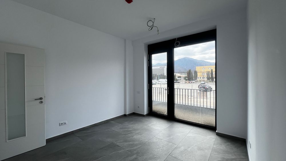 Spațiu comercial 49 mp de închiriat - Brașov, Astra
