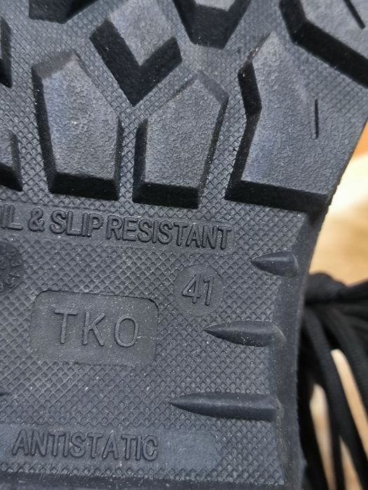 Обувь военная (берцы)