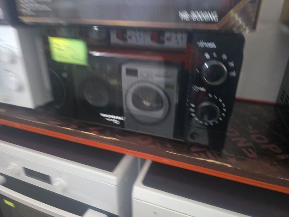 Нова микровълнова фурна HAUSBERG HB-8008NG, 20 литра, входна мощност 1150 W, мощност 700 W,