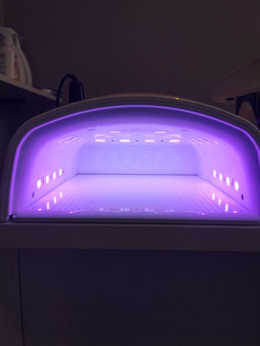 UV LED лампа акумулаторна