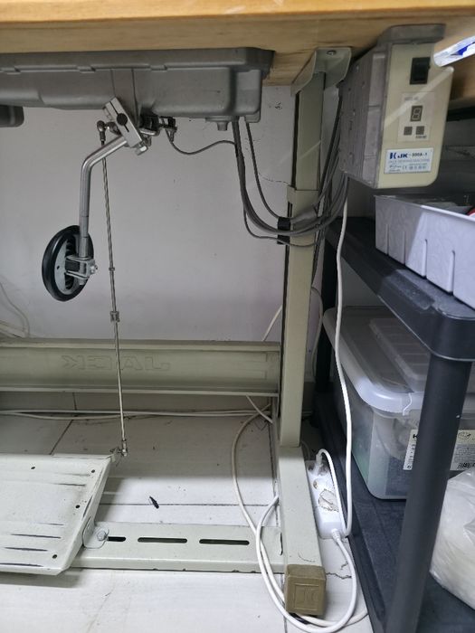 Masina de cusut liniara JACK drive