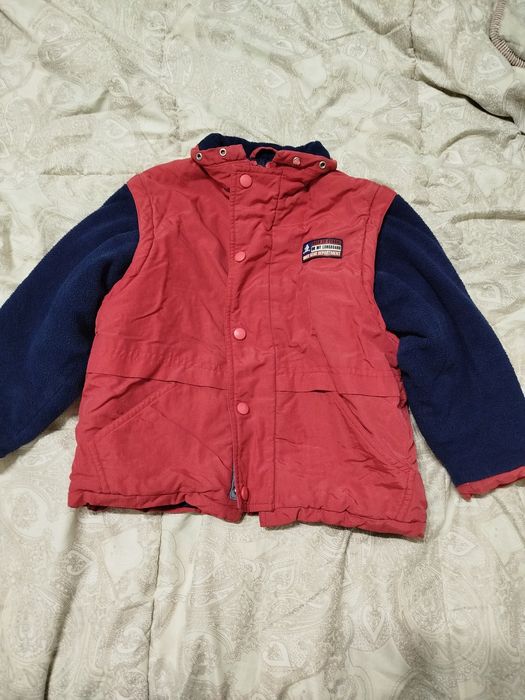 3 Куртки и ветровка.Не дорого.