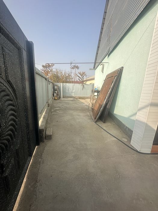 Жетысайда уй сатылады