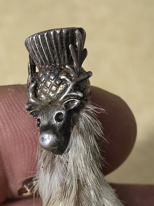 Broșă veche vanatoare