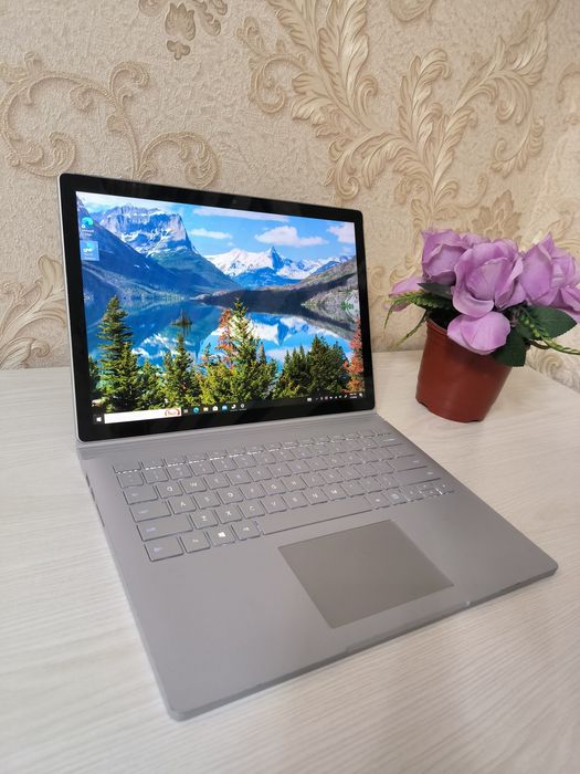 Microsoft Surface Book 2