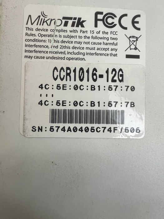 Cloud Core Router CCR1016-12G Mikrotik