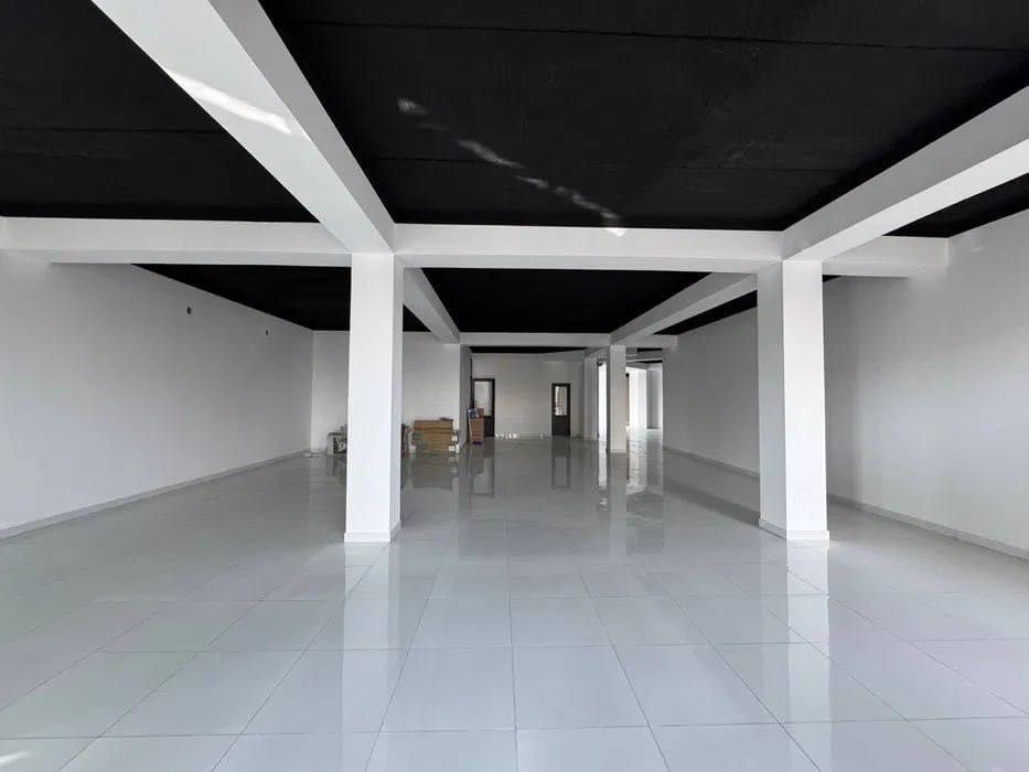 Аренда помещение ул Лабзак 270m2