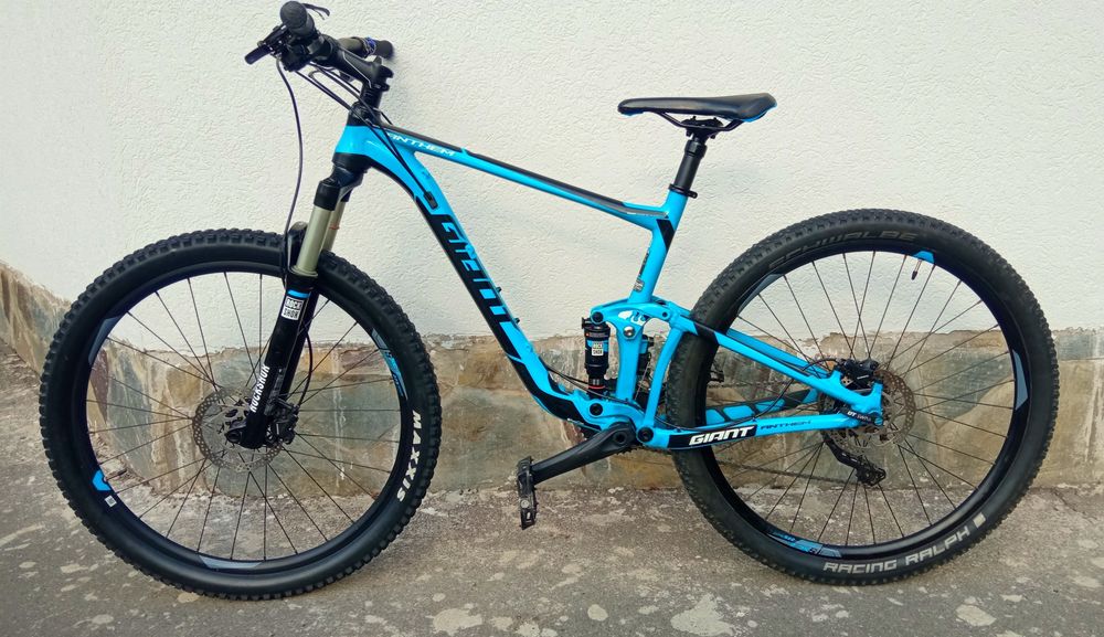 Giant 27,5r full suspensie cube