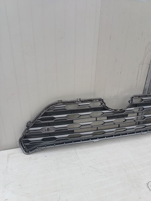 Grila radiator Toyota RAV 4 2019