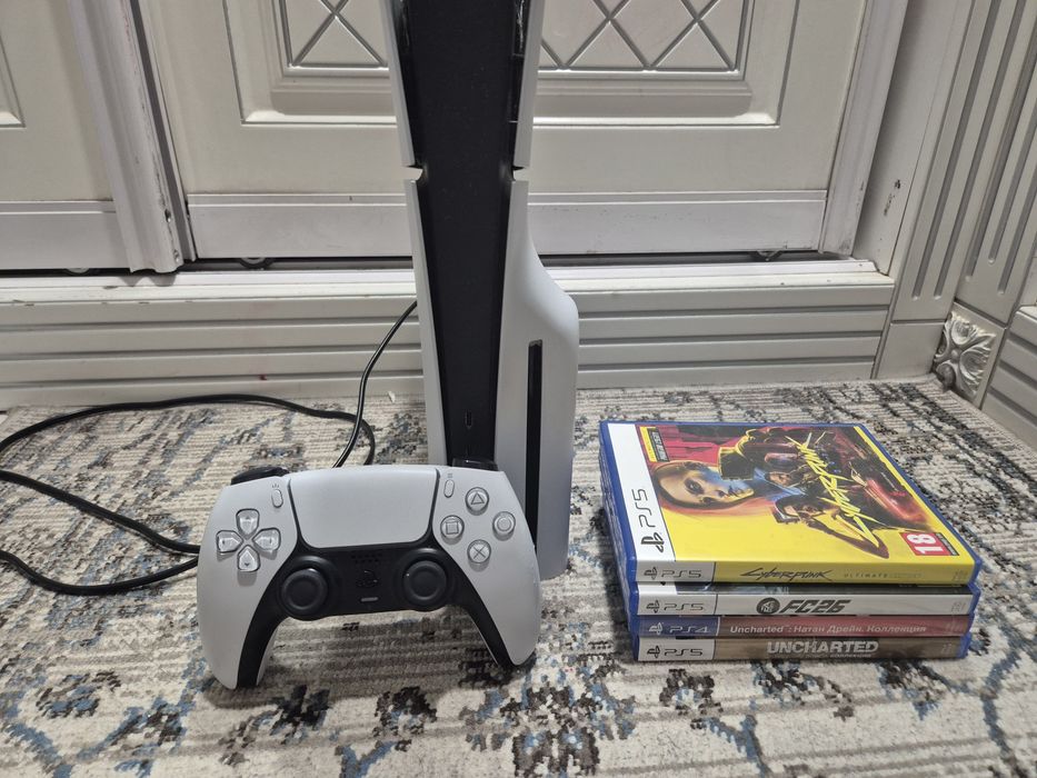 Play station 5 slim