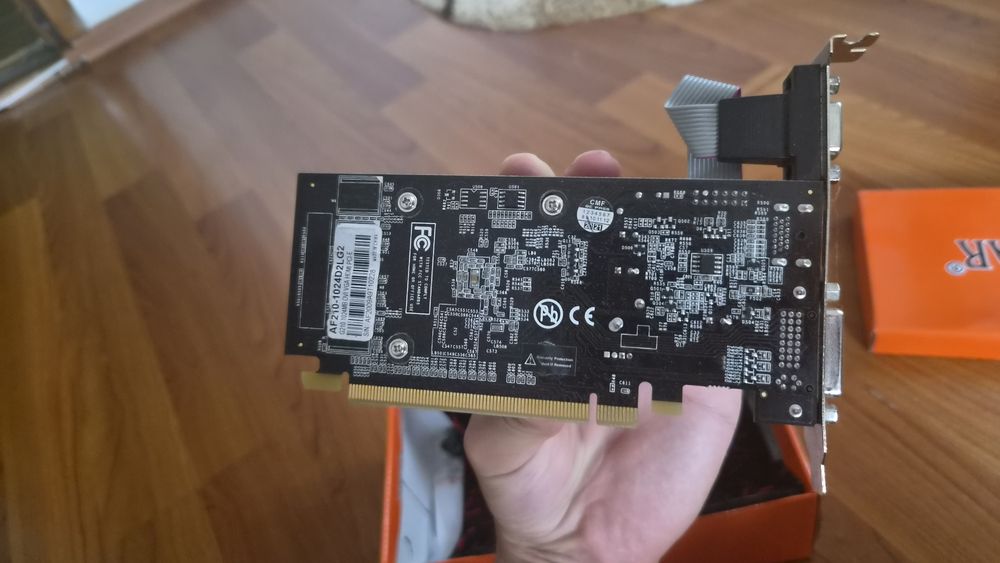 Placă Video AMD Radeon HD 6450