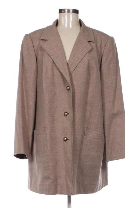 Vand haine dama la sac , in stare foarte buna