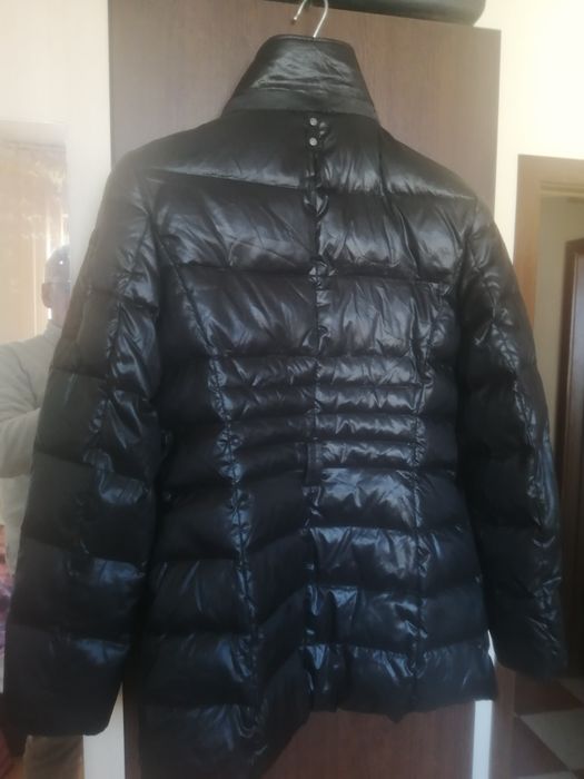 Дамско яке шушляково. Цвят черно.