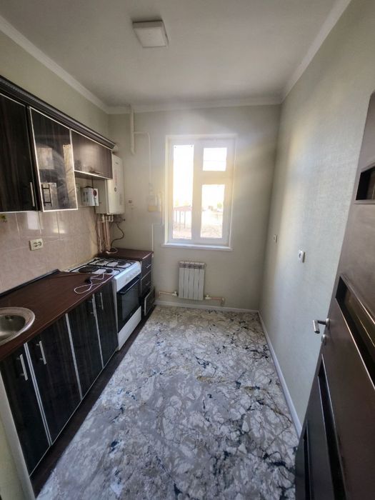 Срочно 3 хонали сотилади