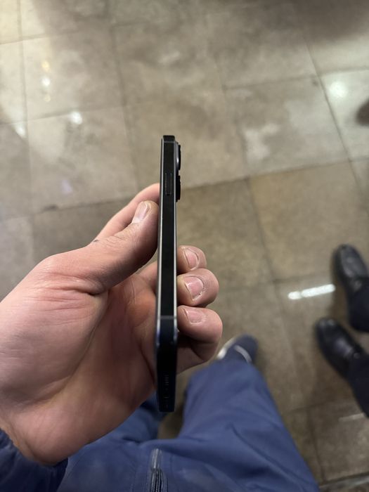 Продается айфон 15