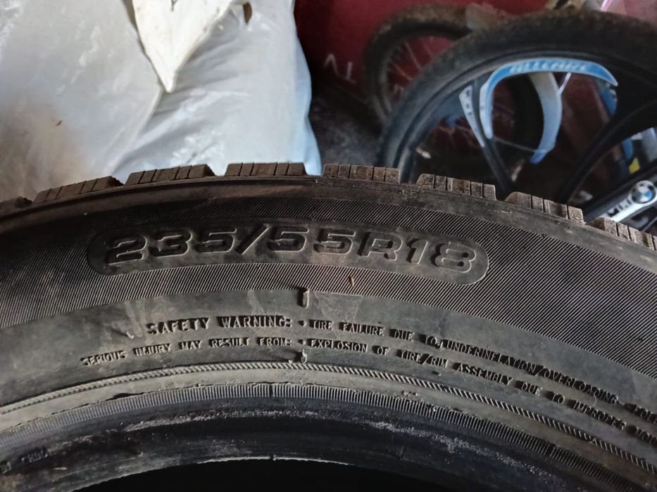 продаем шины на RAV 4