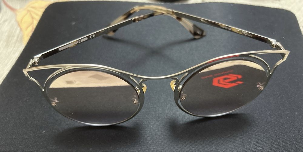 Оригинални слънчеви очила Alexander McQueen