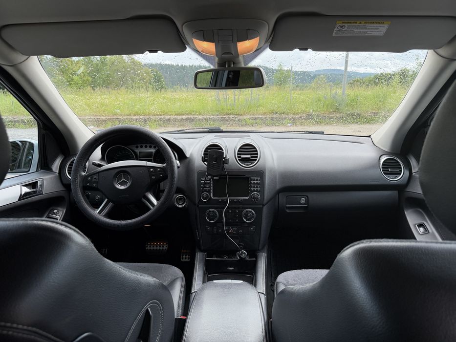 Mercedes-Benz ML 320