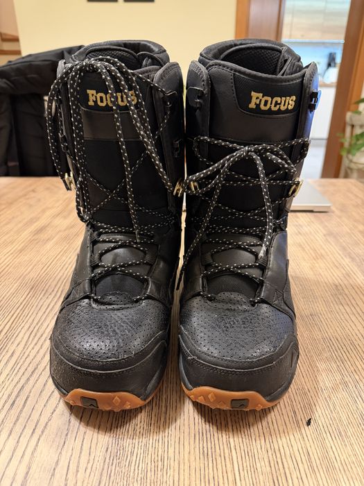 Vând Boots Snowboard Nidecker Focus Mărime 41-42