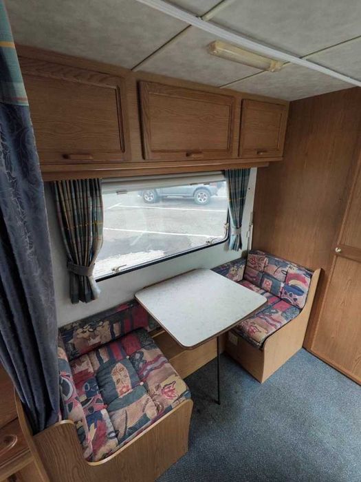 Avondale Dart 2000,много добро състояние,мотор с дистанционно