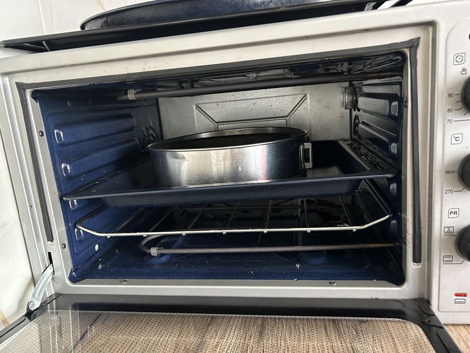 Продам б/у печь артел 36л