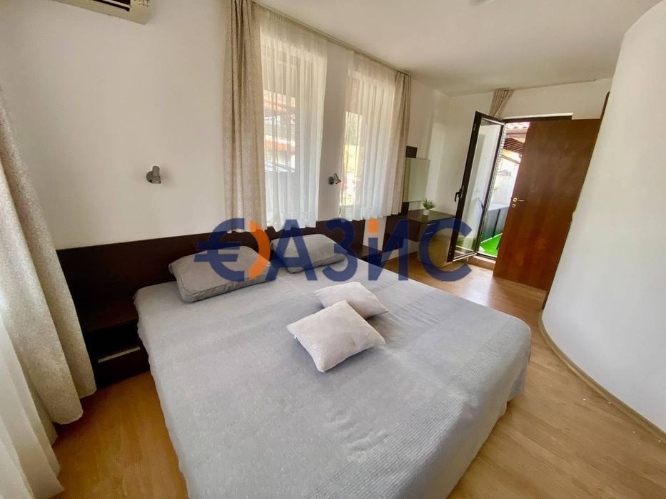 Продава се Двустаен апартамент в Свети Влас - 65 кв.м за 746 €/кв.м - Снимка #1