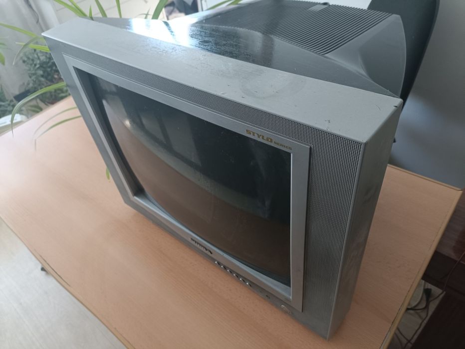 Телевизор Supra.