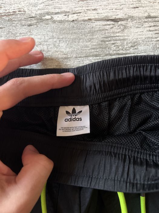 Adidas късо долнище